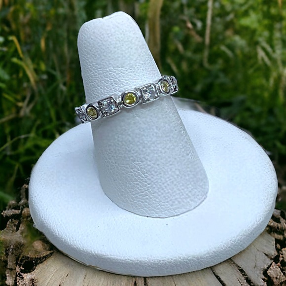🌺Vintage Sterling CZ & Peridot Ring - Picture 3 of 11